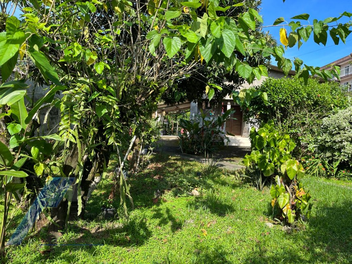 Ubatuba, Taquaral - Casa com 02 dormitórios, com terreno de 1.000 m2, doc. Ok.