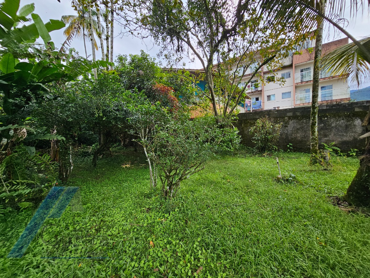 Ubatuba, Taquaral - Casa com 02 dormitórios, com terreno de 1.000 m2, doc. Ok.