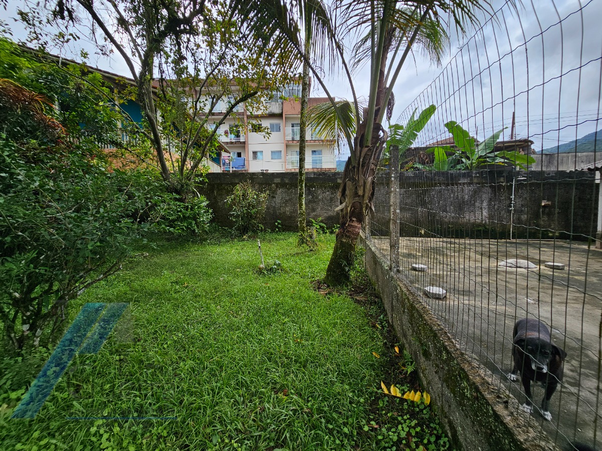 Ubatuba, Taquaral - Casa com 02 dormitórios, com terreno de 1.000 m2, doc. Ok.