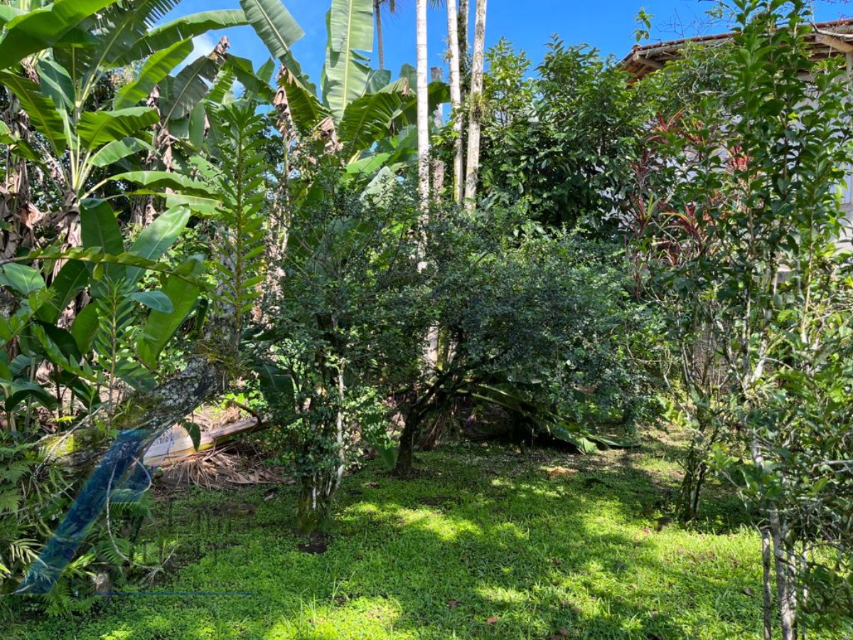 Ubatuba, Taquaral - Casa com 02 dormitórios, com terreno de 1.000 m2, doc. Ok.