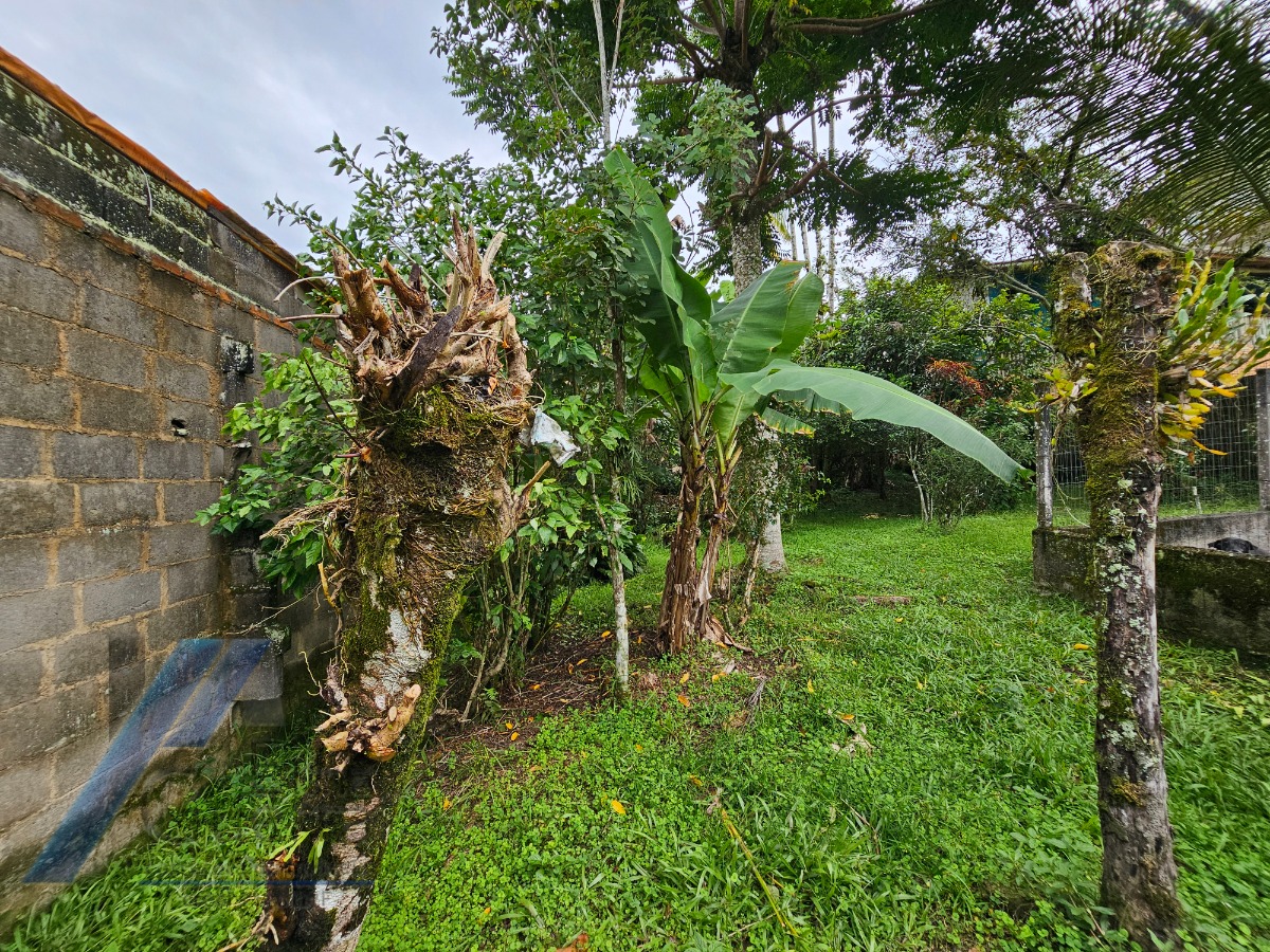 Ubatuba, Taquaral - Casa com 02 dormitórios, com terreno de 1.000 m2, doc. Ok.
