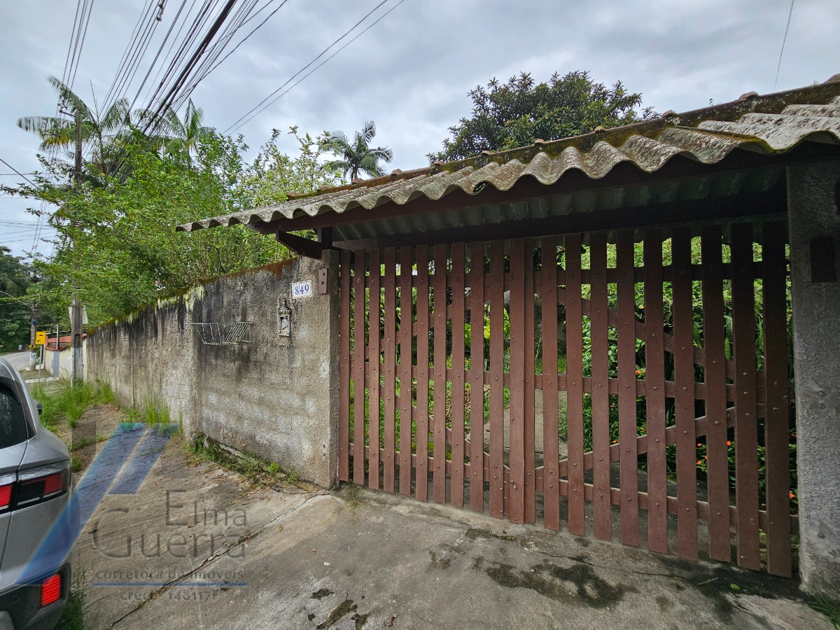 Ubatuba, Taquaral - Casa com 02 dormitórios, com terreno de 1.000 m2, doc. Ok.