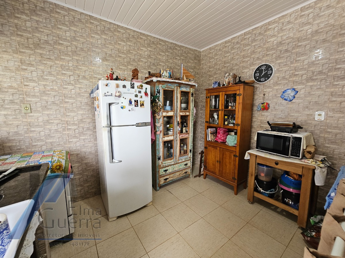 Ubatuba, Taquaral - Casa com 02 dormitórios, com terreno de 1.000 m2, doc. Ok.