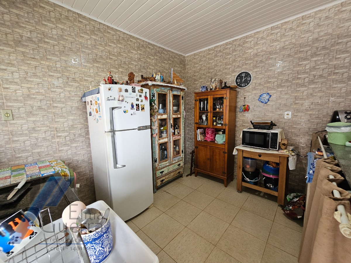 Ubatuba, Taquaral - Casa com 02 dormitórios, com terreno de 1.000 m2, doc. Ok.