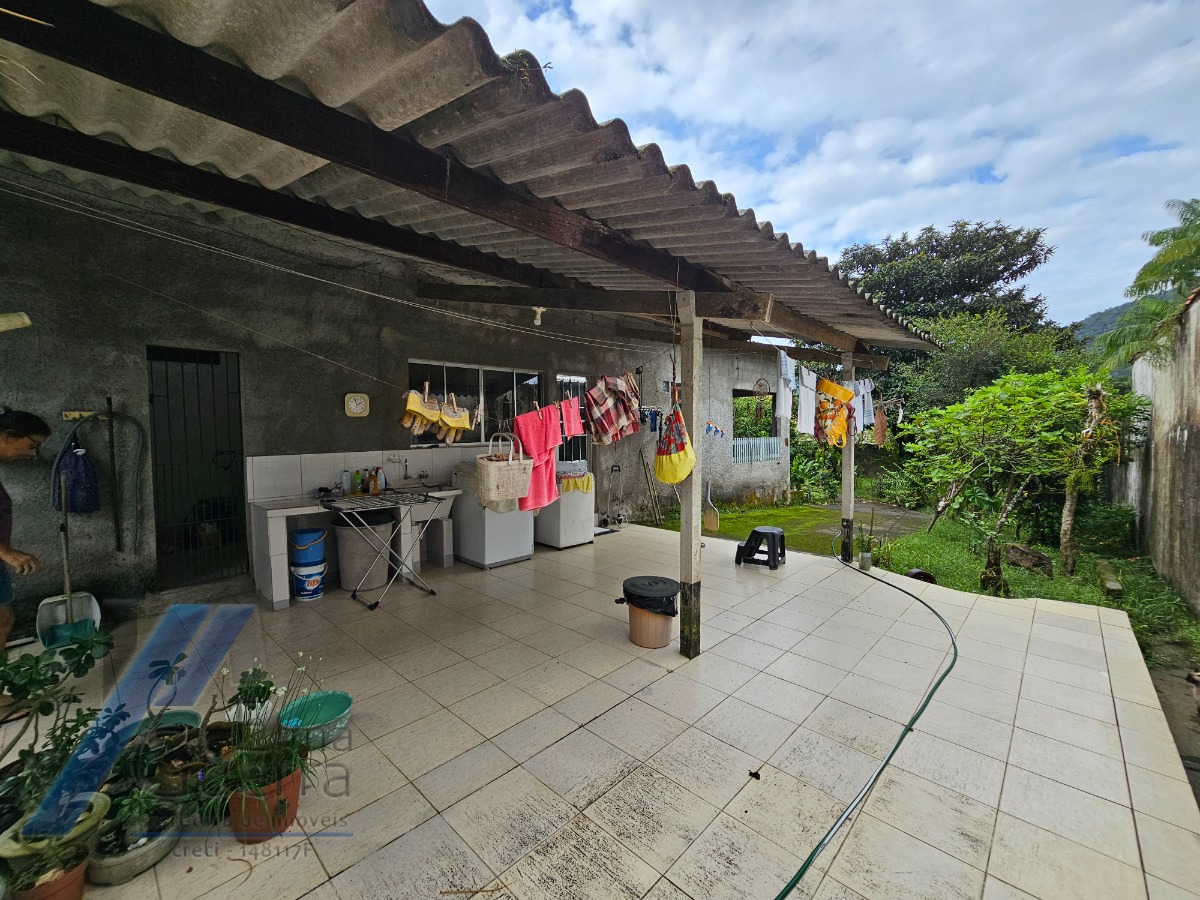 Ubatuba, Taquaral - Casa com 02 dormitórios, com terreno de 1.000 m2, doc. Ok.