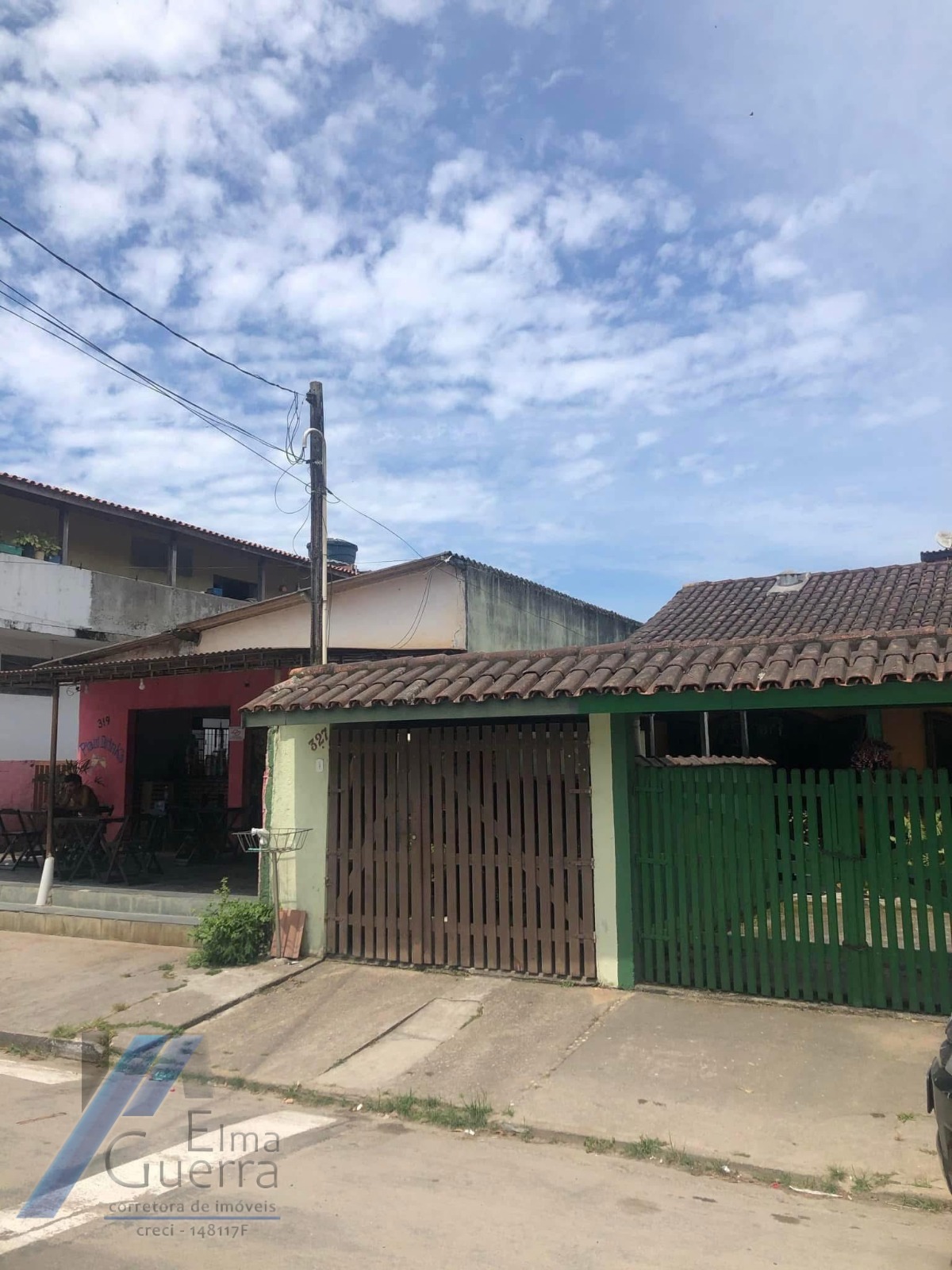 Casa à venda com 2 quartos, 82m² - Foto 2