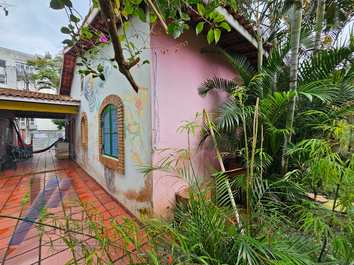 Casa, 3 quartos, 186 m² - Foto 1