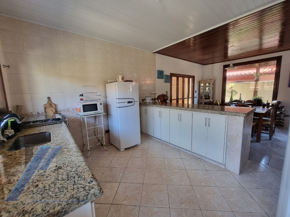 Casa, 4 quartos, 250 m² - Foto 23