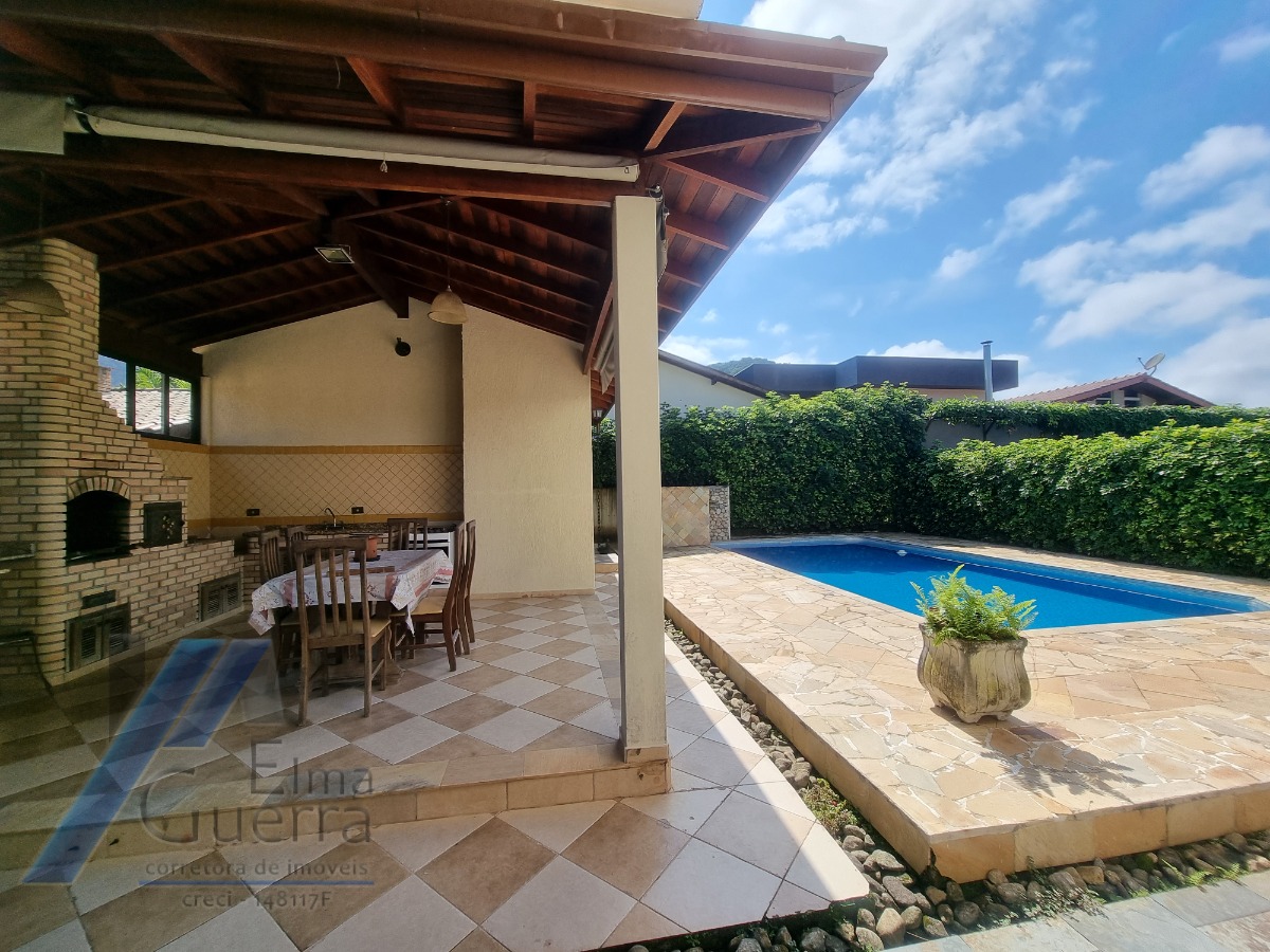 Casa, 4 quartos, 250 m² - Foto 13