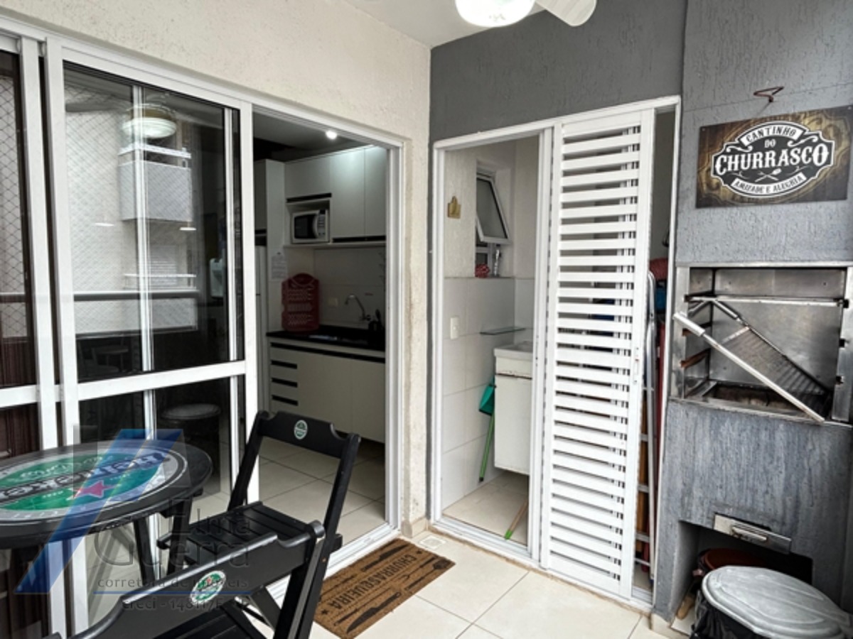 Apartamento à venda com 2 quartos, 70m² - Foto 17