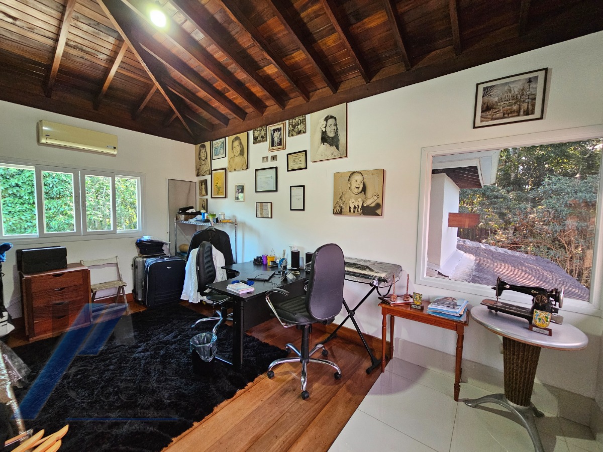 Casa, 4 quartos, 340 m² - Foto 38