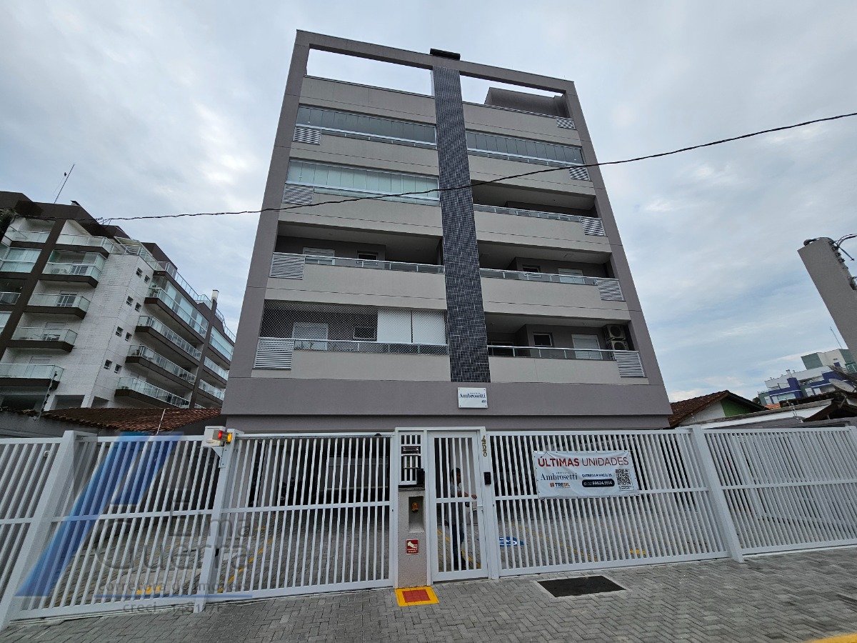Apartamento à venda com 1 quarto, 44m² - Foto 2