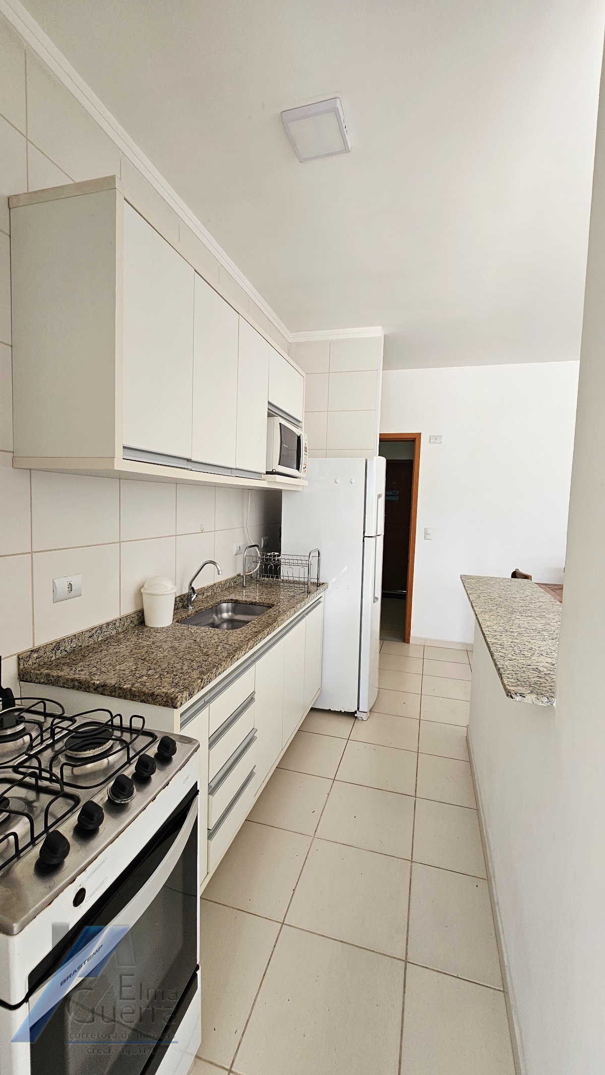 Apartamento à venda com 2 quartos, 70m² - Foto 25