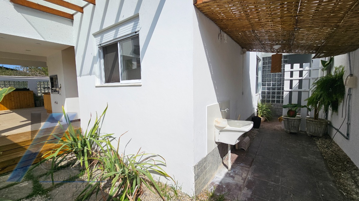 Casa, 5 quartos, 220 m² - Foto 33