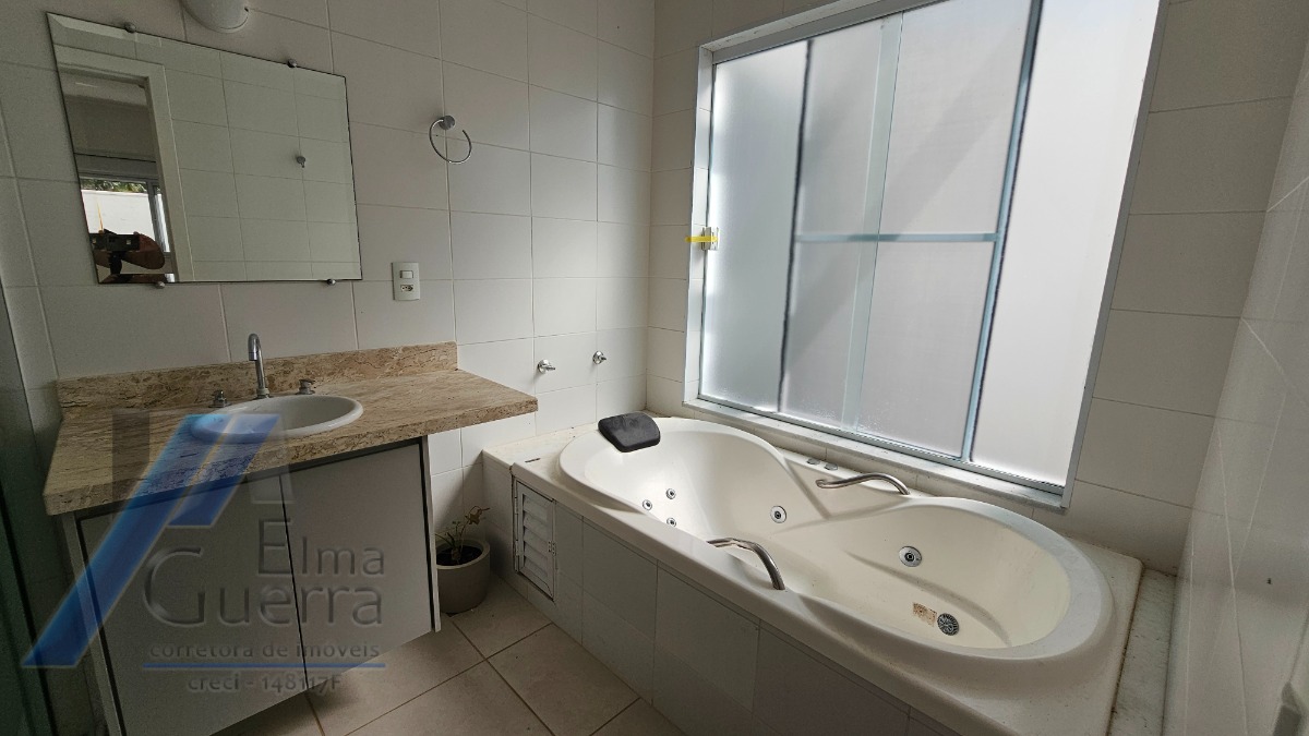 Casa, 5 quartos, 220 m² - Foto 28