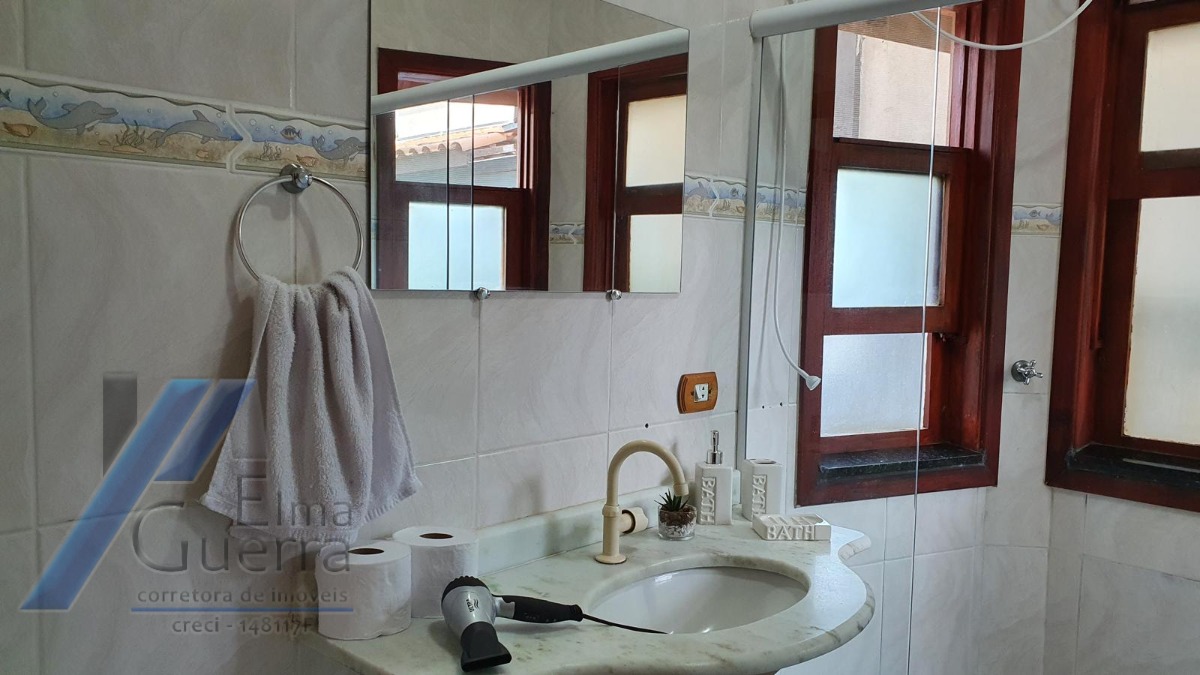 Casa, 4 quartos, 260 m² - Foto 44