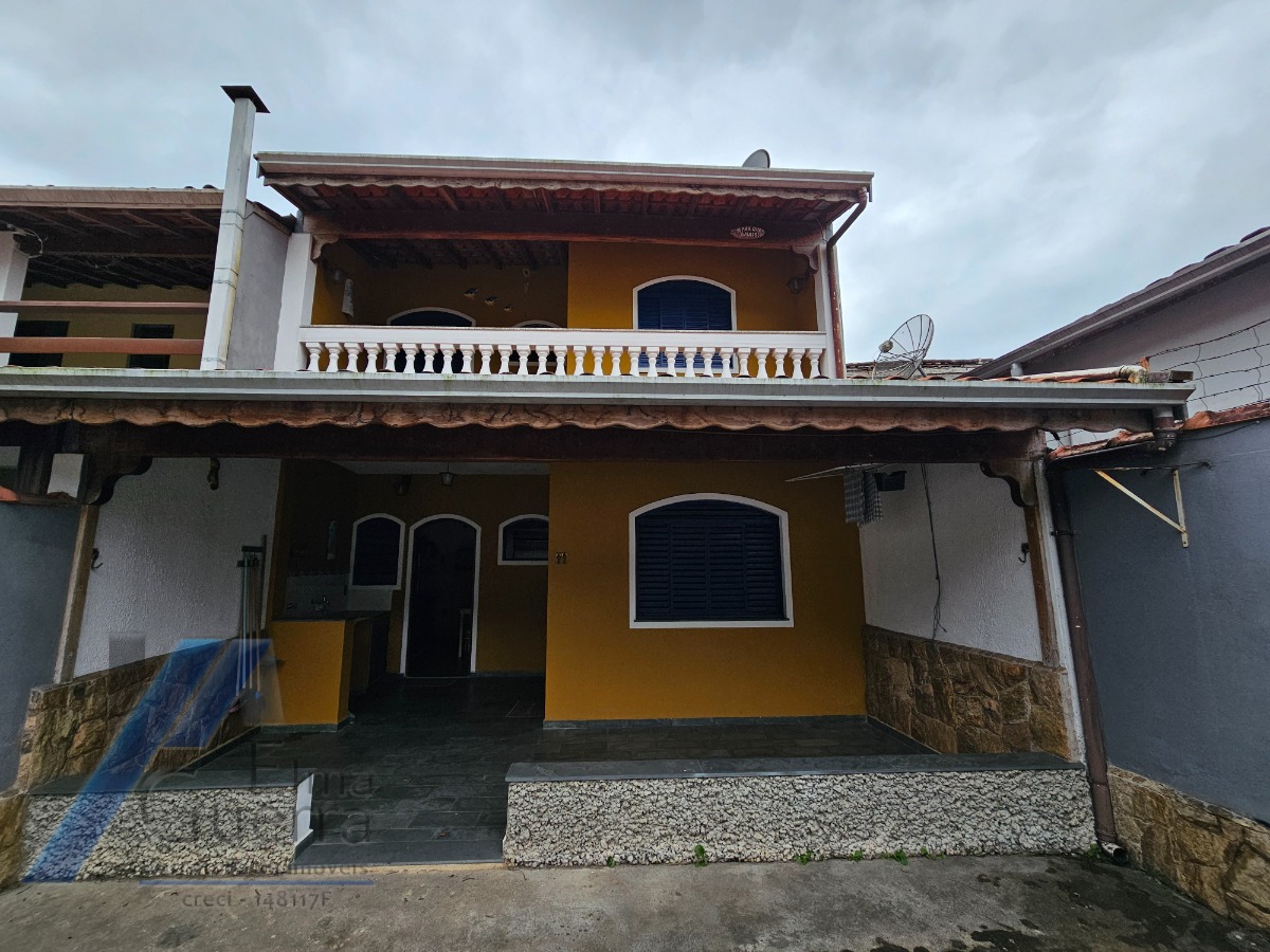 Casa à venda com 2 quartos, 95m² - Foto 1