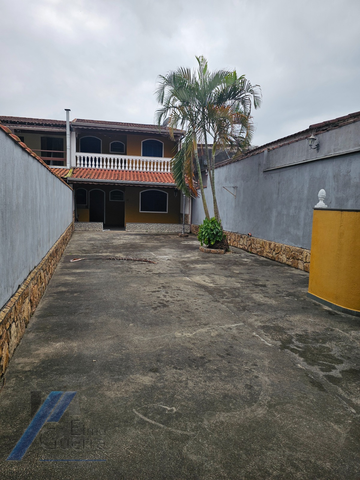 Casa à venda com 2 quartos, 95m² - Foto 3