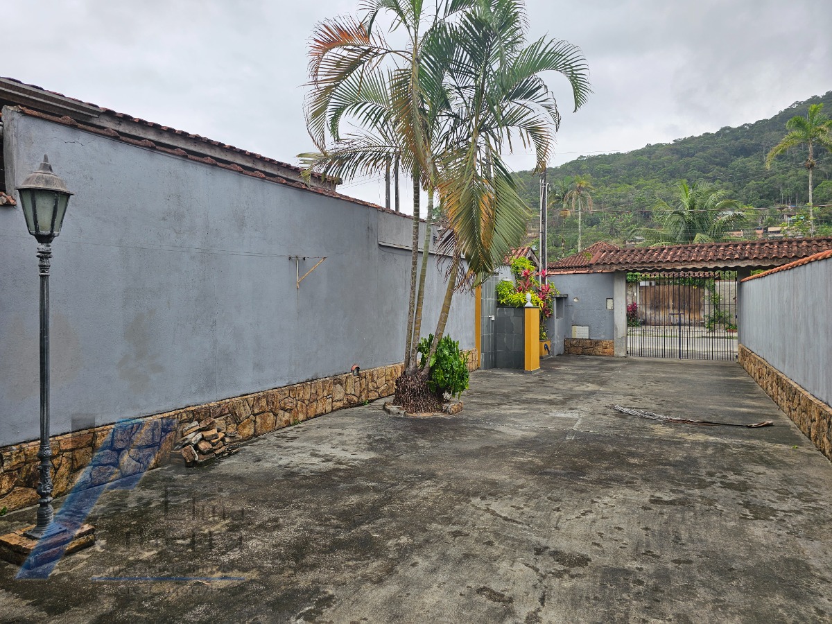 Casa à venda com 2 quartos, 95m² - Foto 9
