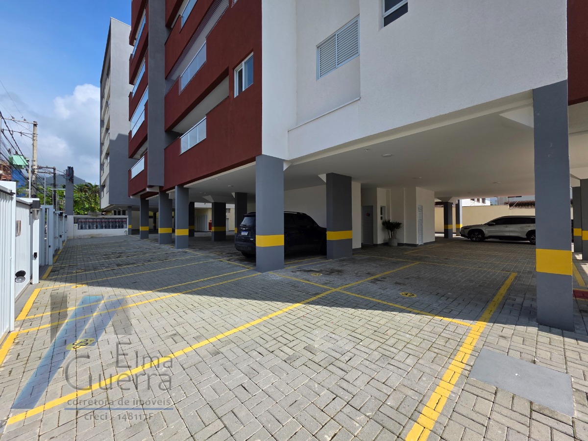 Ubatuba, Itagua - Apartamento cobertura com 03 dormitórios sendo 03 suíte e área de lazer.