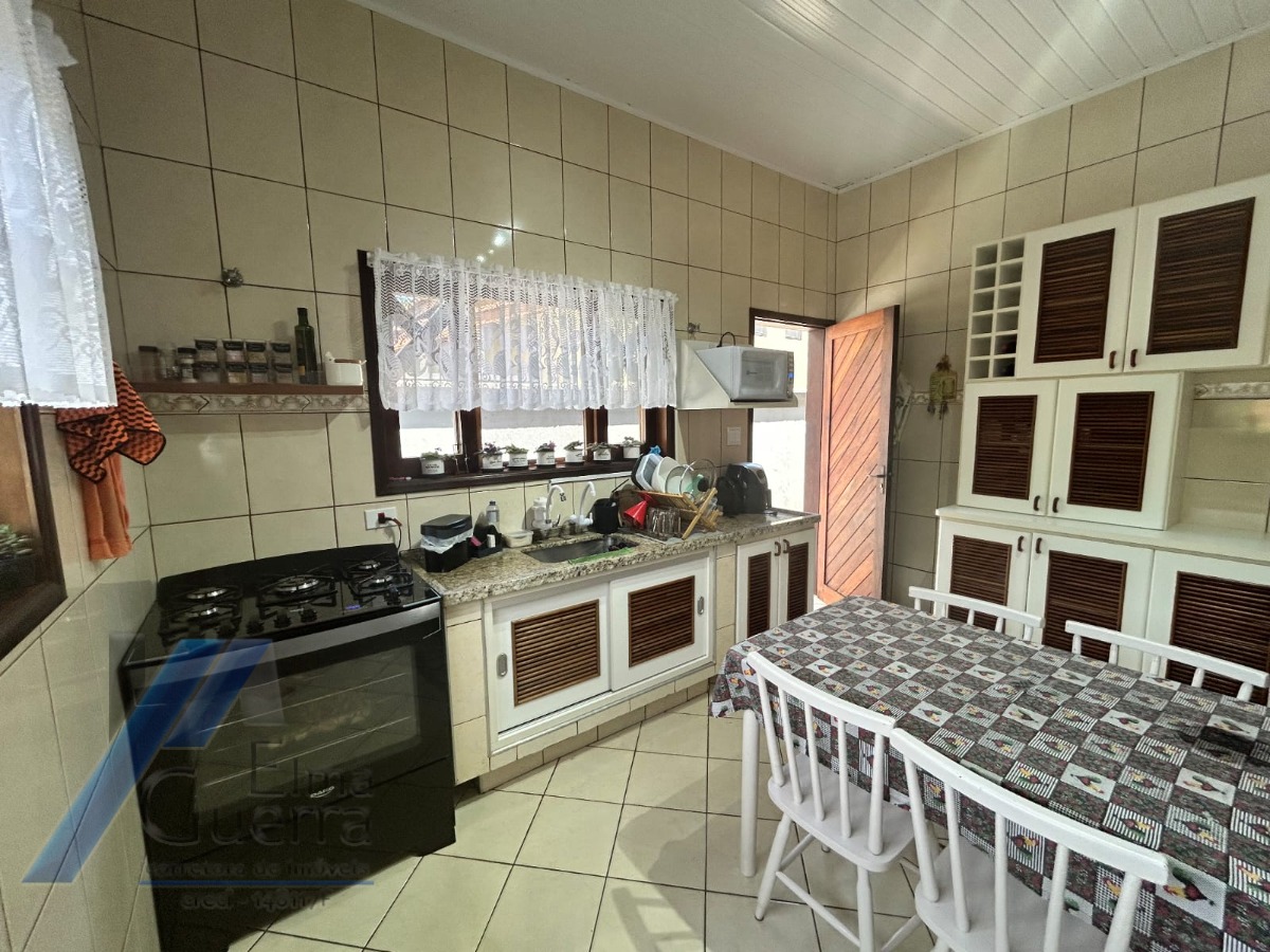 Casa, 3 quartos, 230 m² - Foto 33