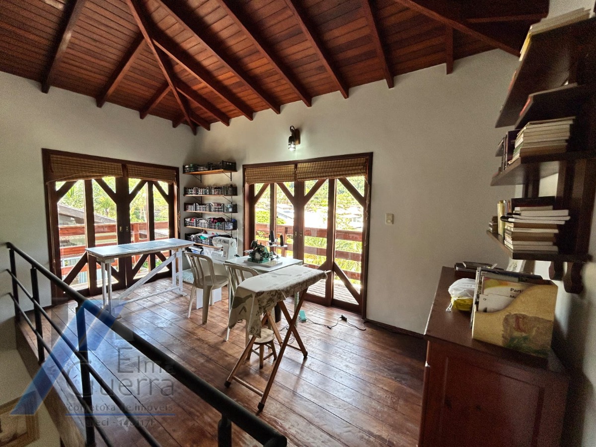 Casa, 3 quartos, 230 m² - Foto 47