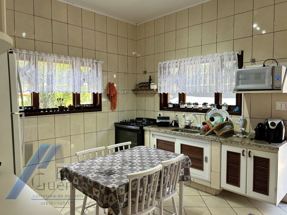 Casa, 3 quartos, 230 m² - Foto 30