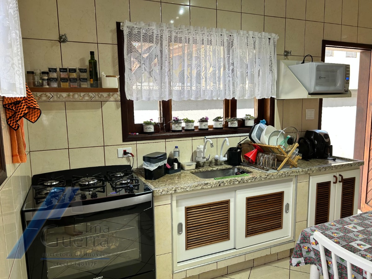 Casa, 3 quartos, 230 m² - Foto 34