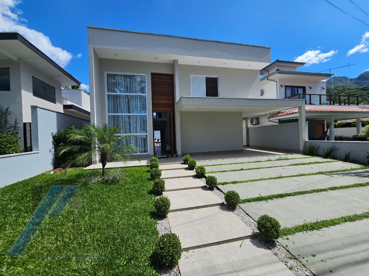 Casa, 4 quartos, 236 m² - Foto 2