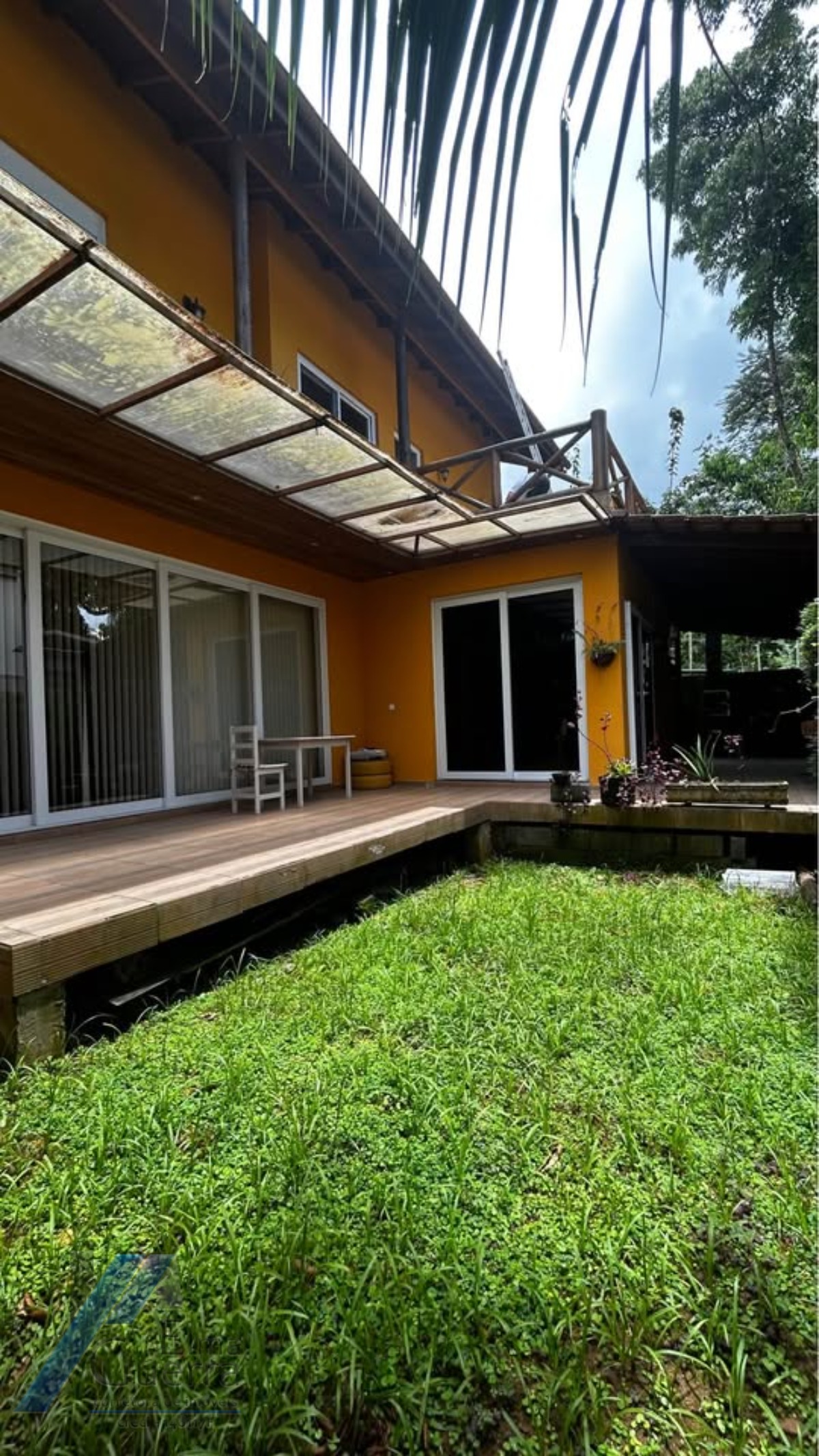 Casa, 4 quartos, 209 m² - Foto 1