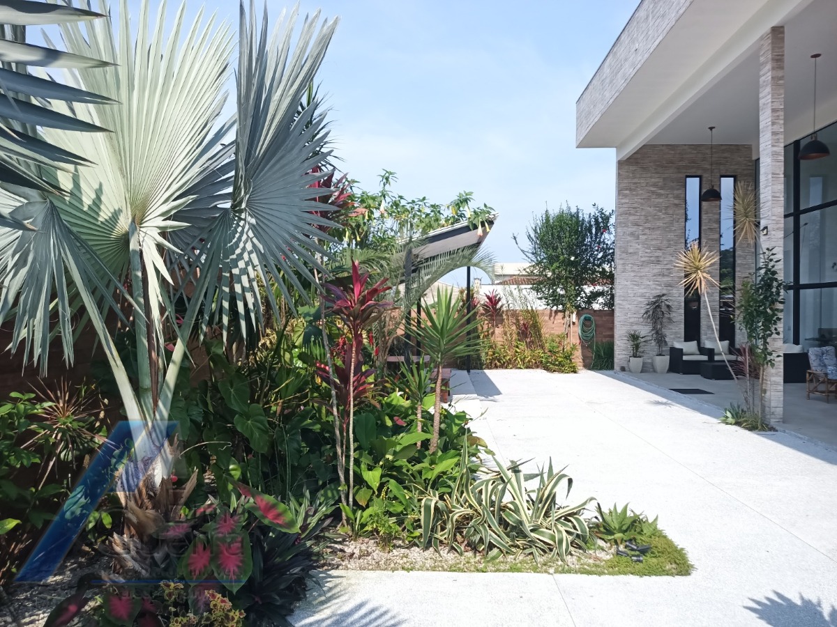 Casa, 4 quartos, 360 m² - Foto 1
