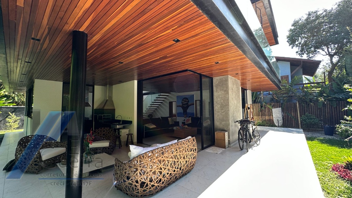 Casa, 3 quartos, 300 m² - Foto 1