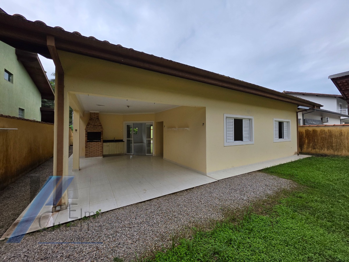 Casa, 3 quartos, 180 m² - Foto 1