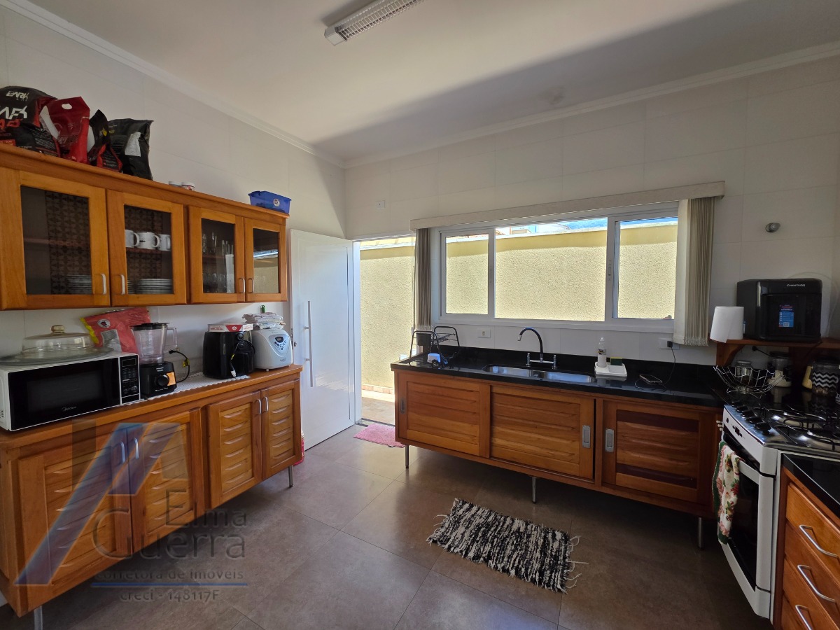 Casa, 4 quartos, 250 m² - Foto 18