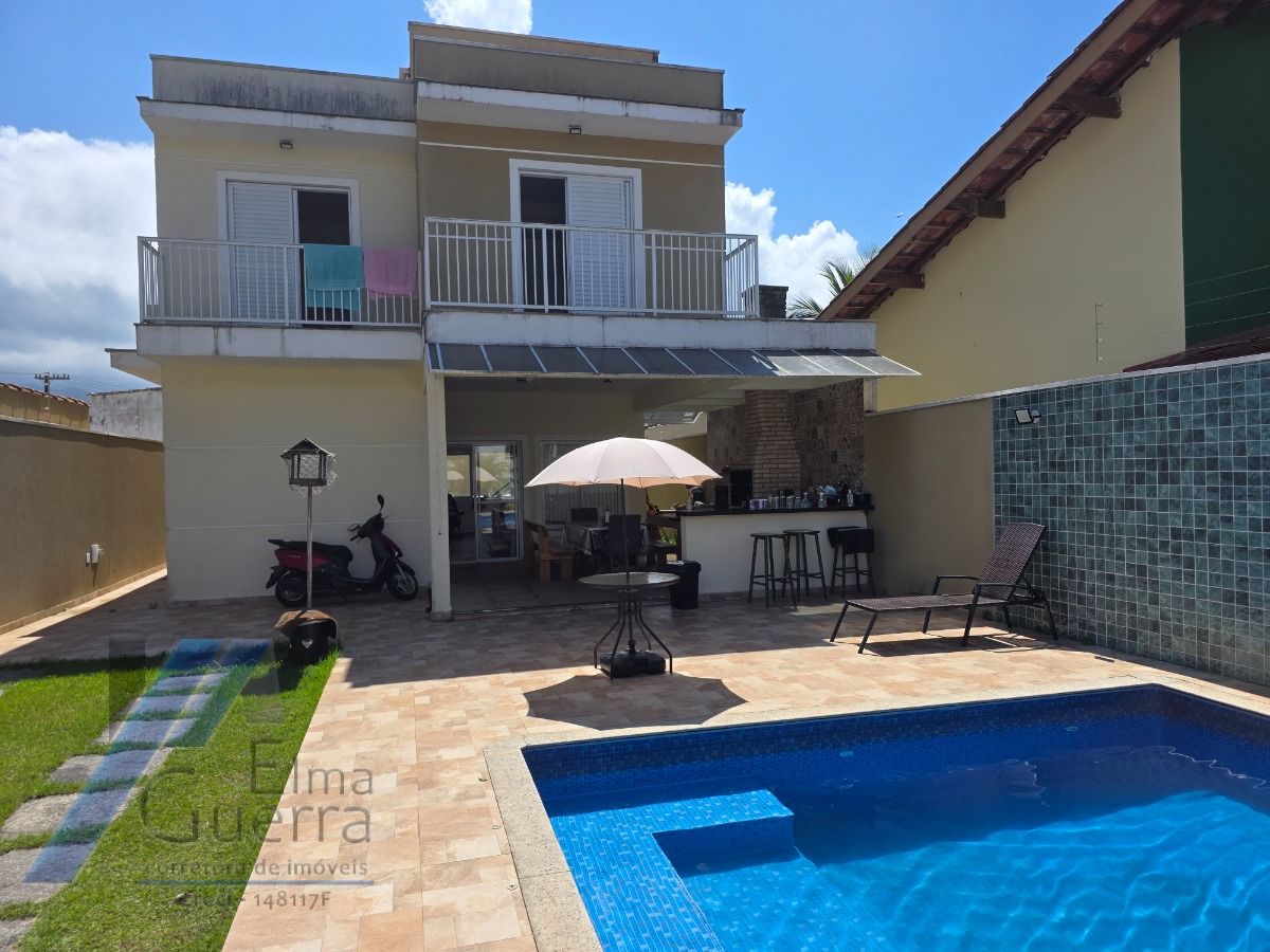 Casa, 4 quartos, 250 m² - Foto 1