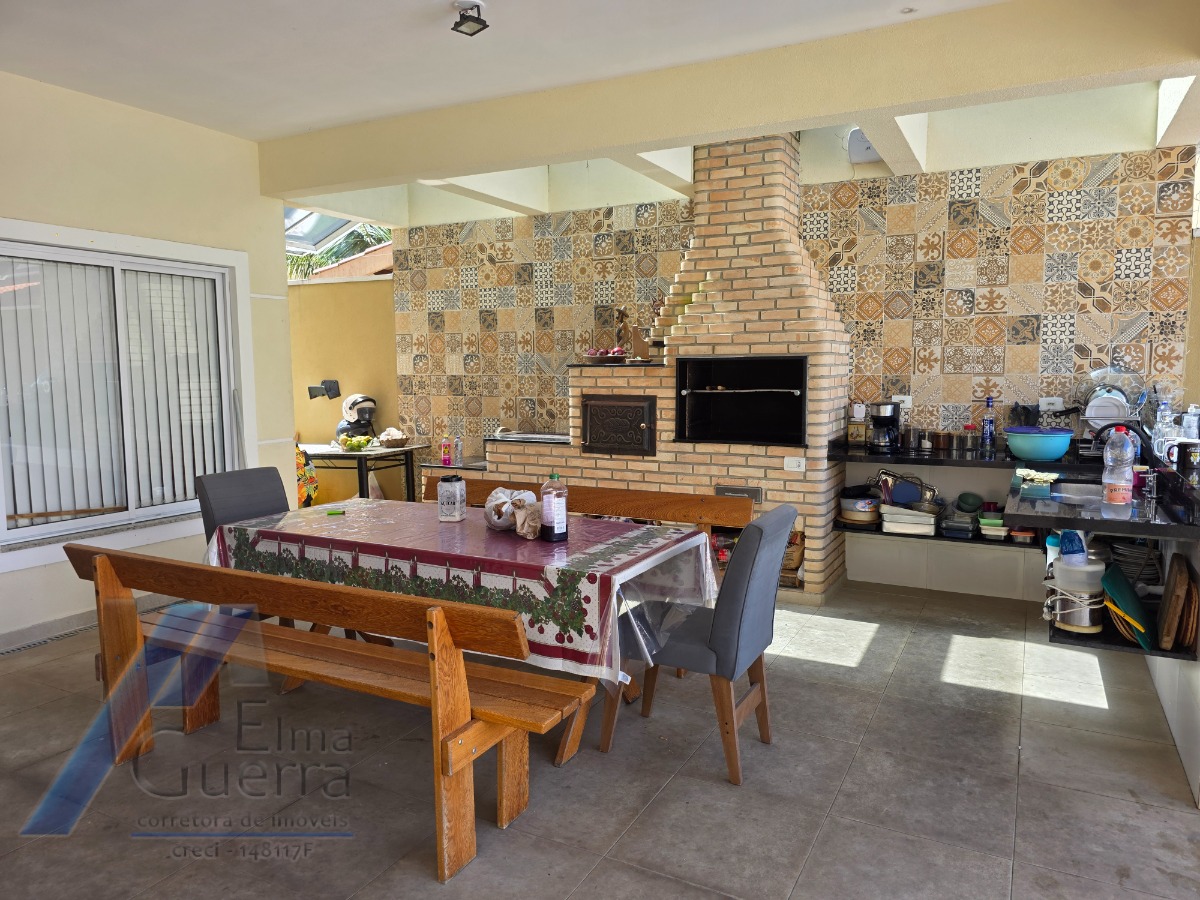 Casa, 4 quartos, 250 m² - Foto 13
