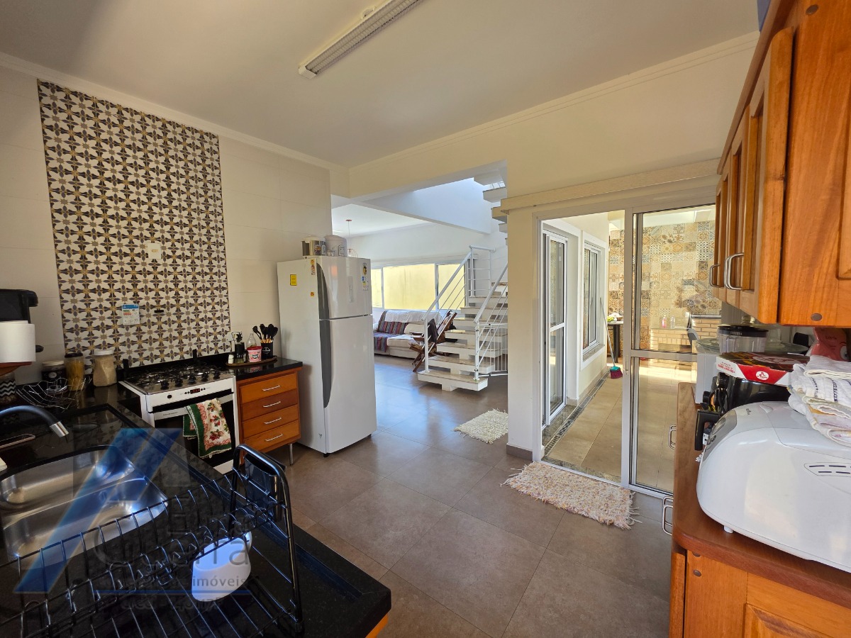 Casa, 4 quartos, 250 m² - Foto 19