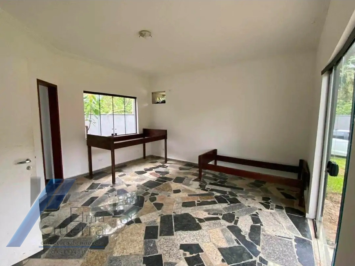 Casa, 4 quartos, 220 m² - Foto 10