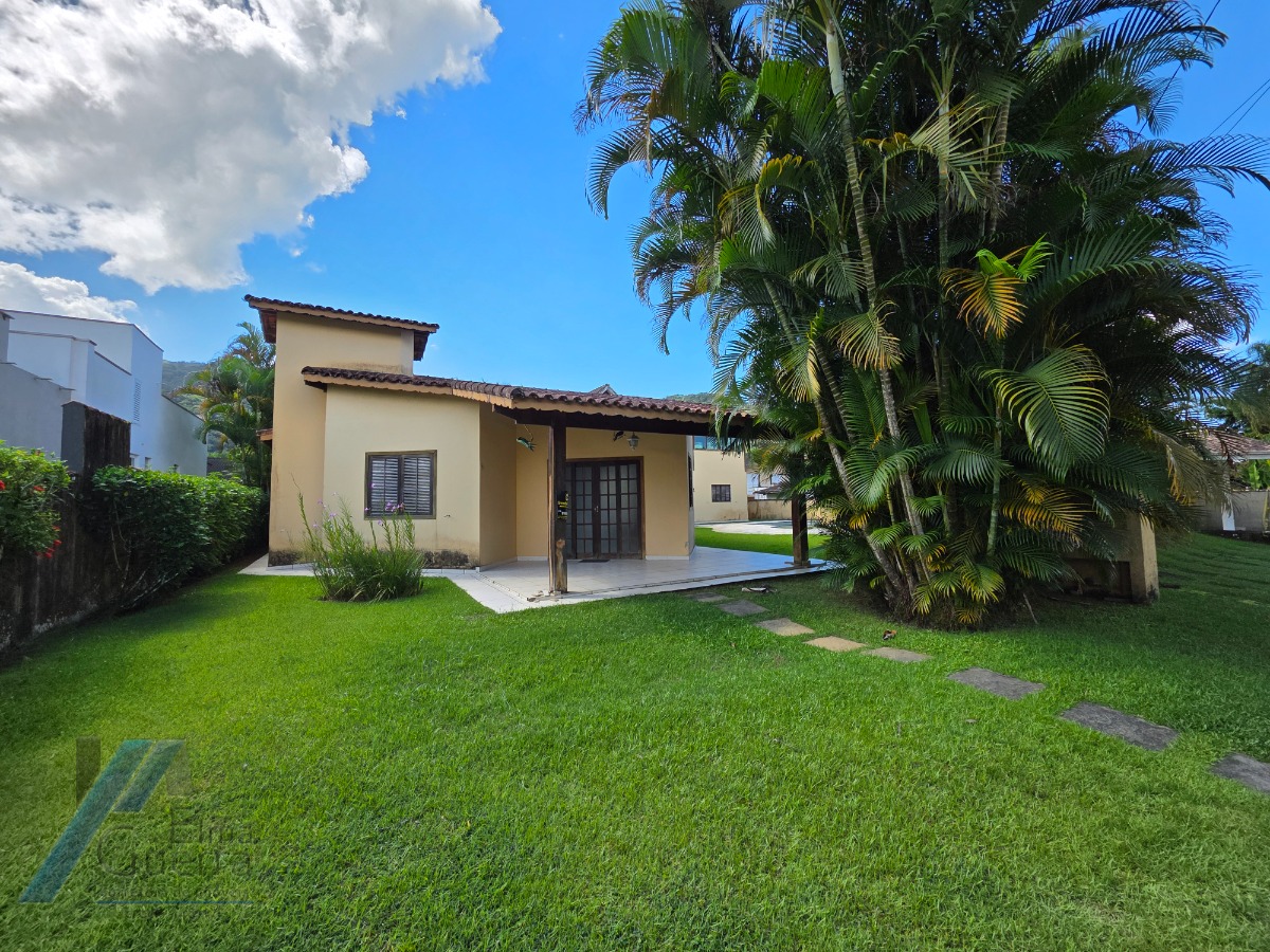 Casa, 3 quartos, 244 m² - Foto 3