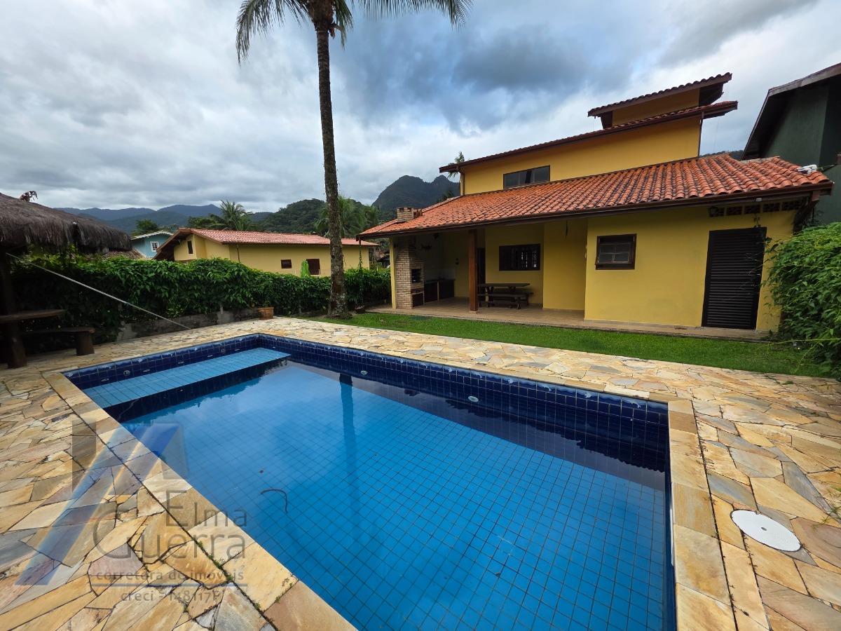 Casa, 3 quartos, 191 m² - Foto 1