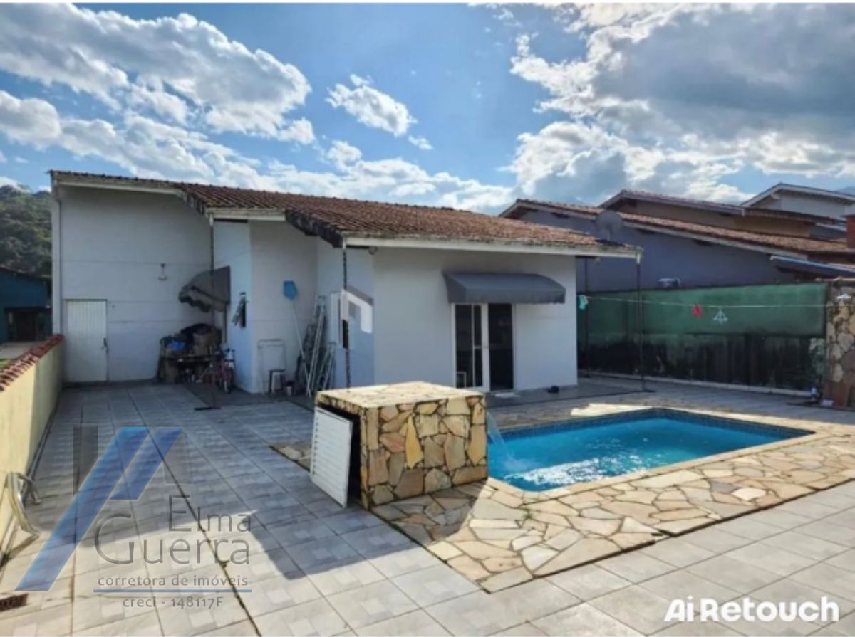 Casa, 3 quartos, 136 m² - Foto 1