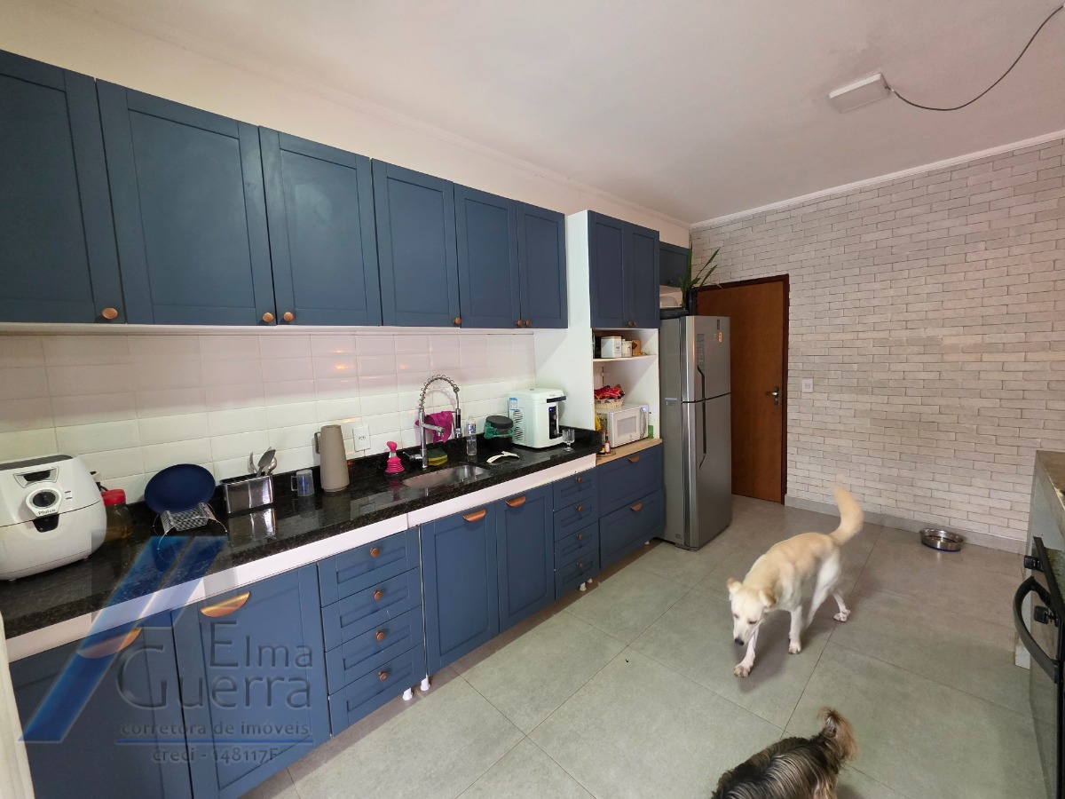 Casa, 4 quartos, 220 m² - Foto 18