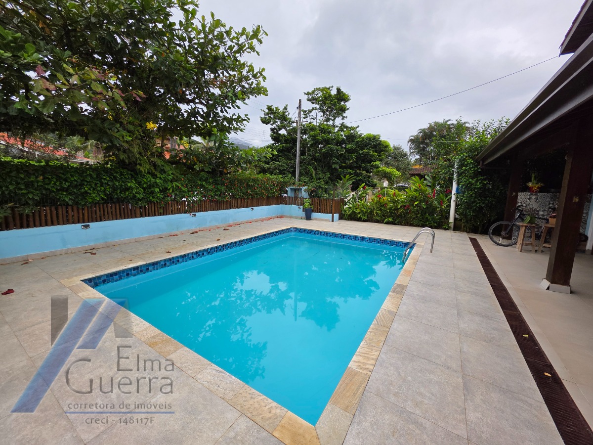 Casa, 4 quartos, 220 m² - Foto 4