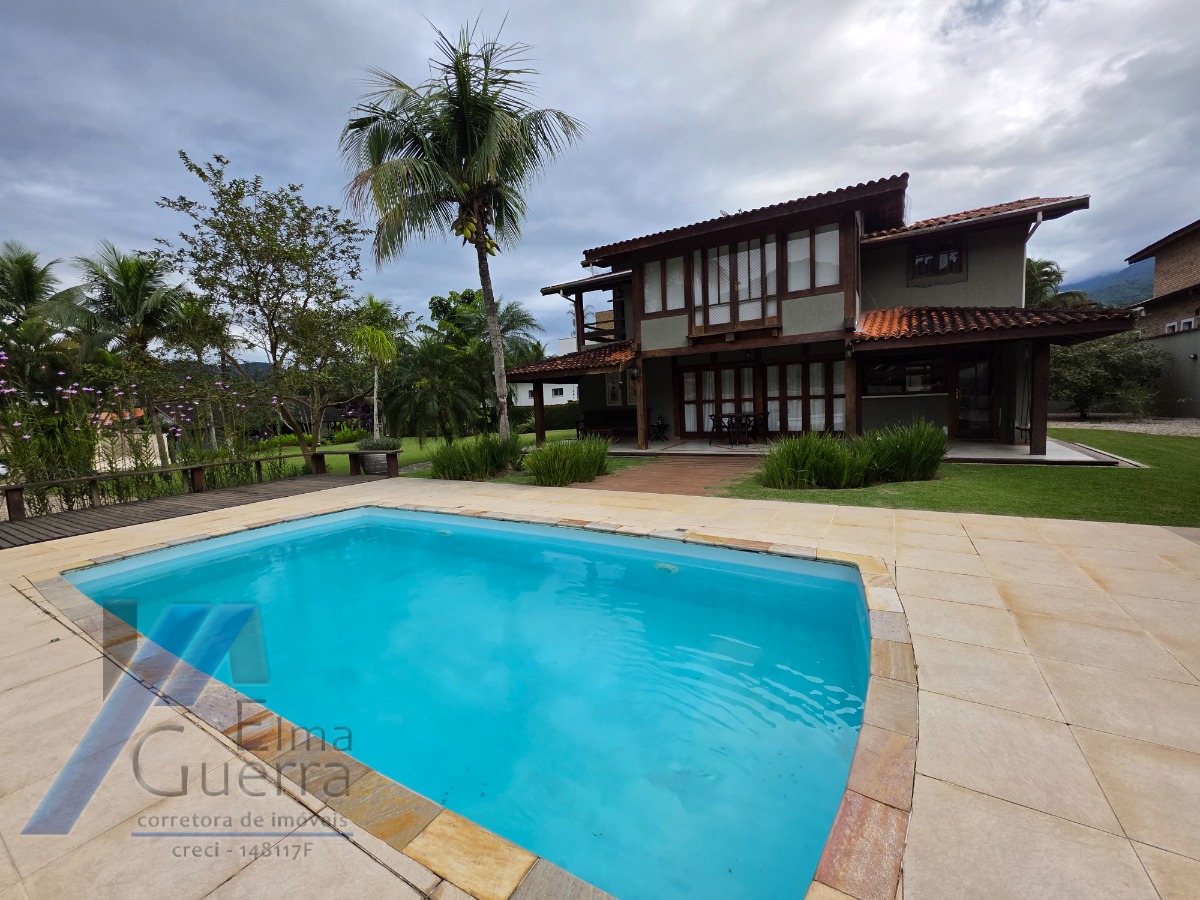 Casa, 3 quartos, 290 m² - Foto 1