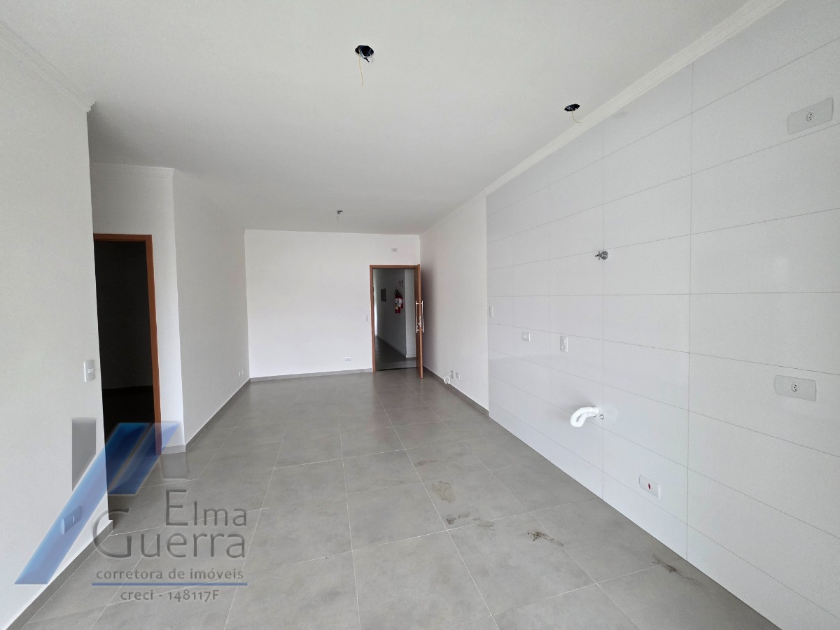 Ubatuba, Itaguá - Apartamento com 02 dormitórios sendo 01 suíte e área de lazer.