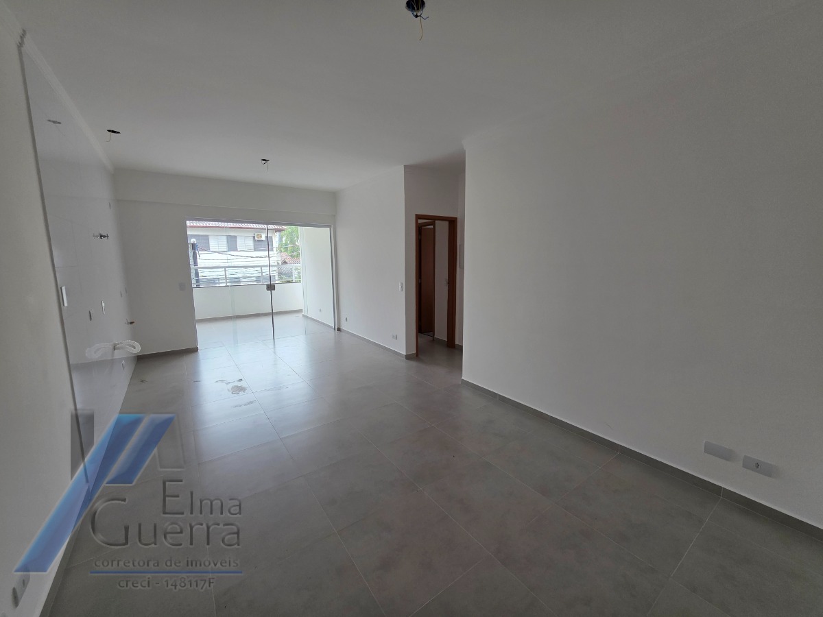 Ubatuba, Itaguá - Apartamento com 02 dormitórios sendo 01 suíte e área de lazer.