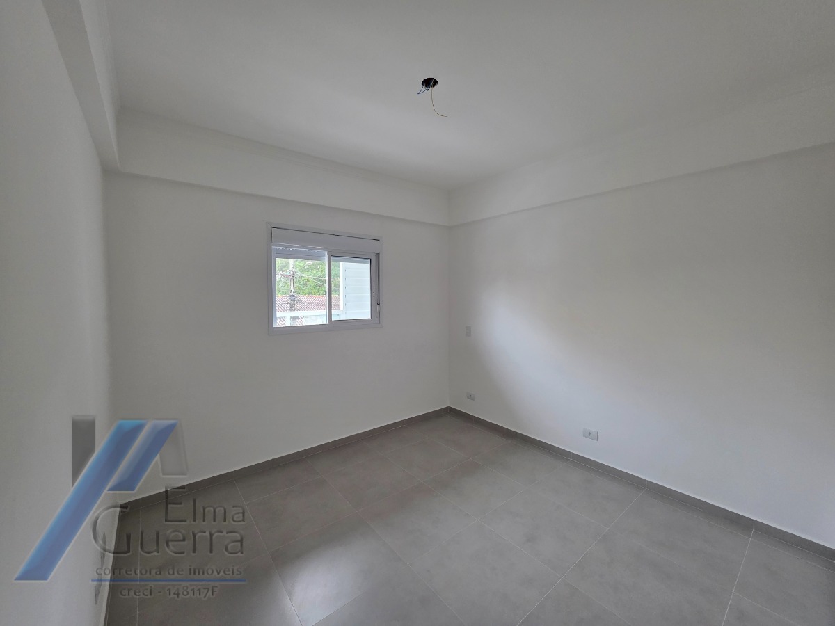 Ubatuba, Itaguá - Apartamento com 02 dormitórios sendo 01 suíte e área de lazer.
