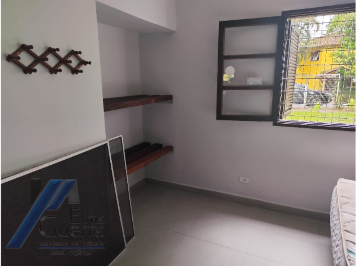 Ubatuba, Vila de Itamambuca - Casa com 03 dormitórios, com terreno de 1.540m2, escriturado.