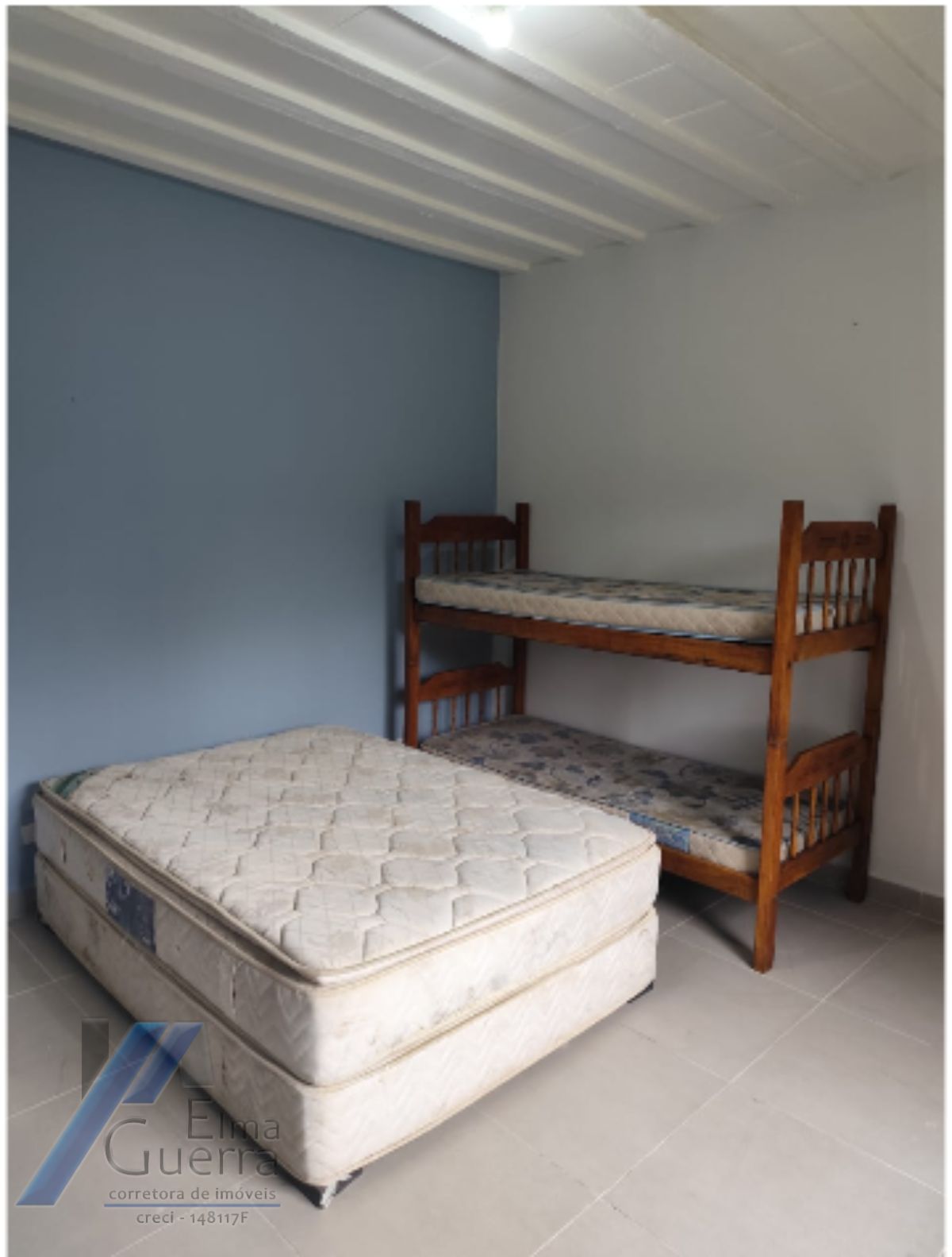 Ubatuba, Vila de Itamambuca - Casa com 03 dormitórios, com terreno de 1.540m2, escriturado.