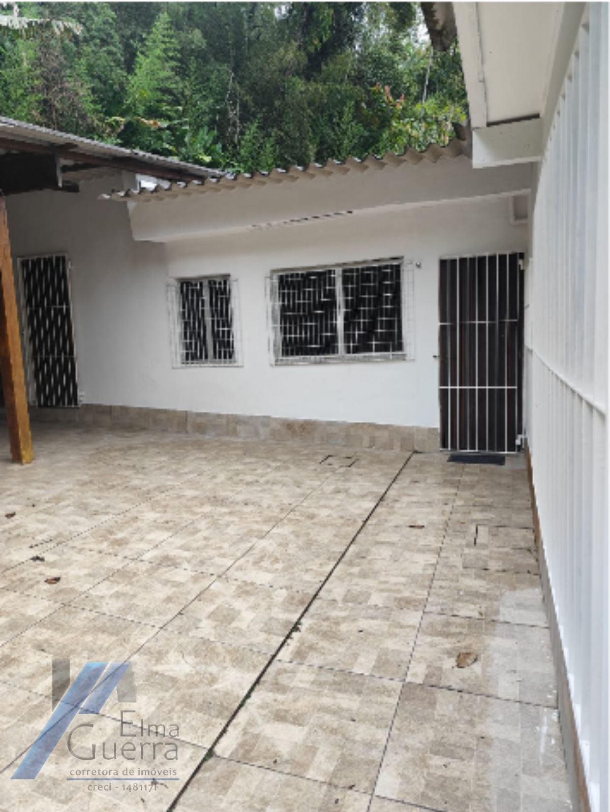 Ubatuba, Vila de Itamambuca - Casa com 03 dormitórios, com terreno de 1.540m2, escriturado.